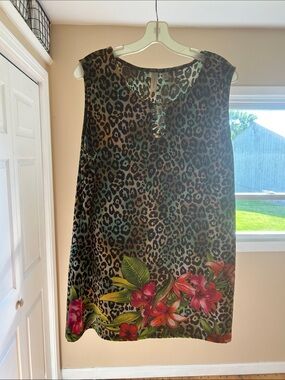 Tacera Black and Teal Leopard Print Top
